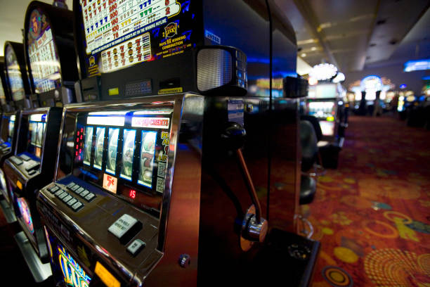 303 adalah Slots